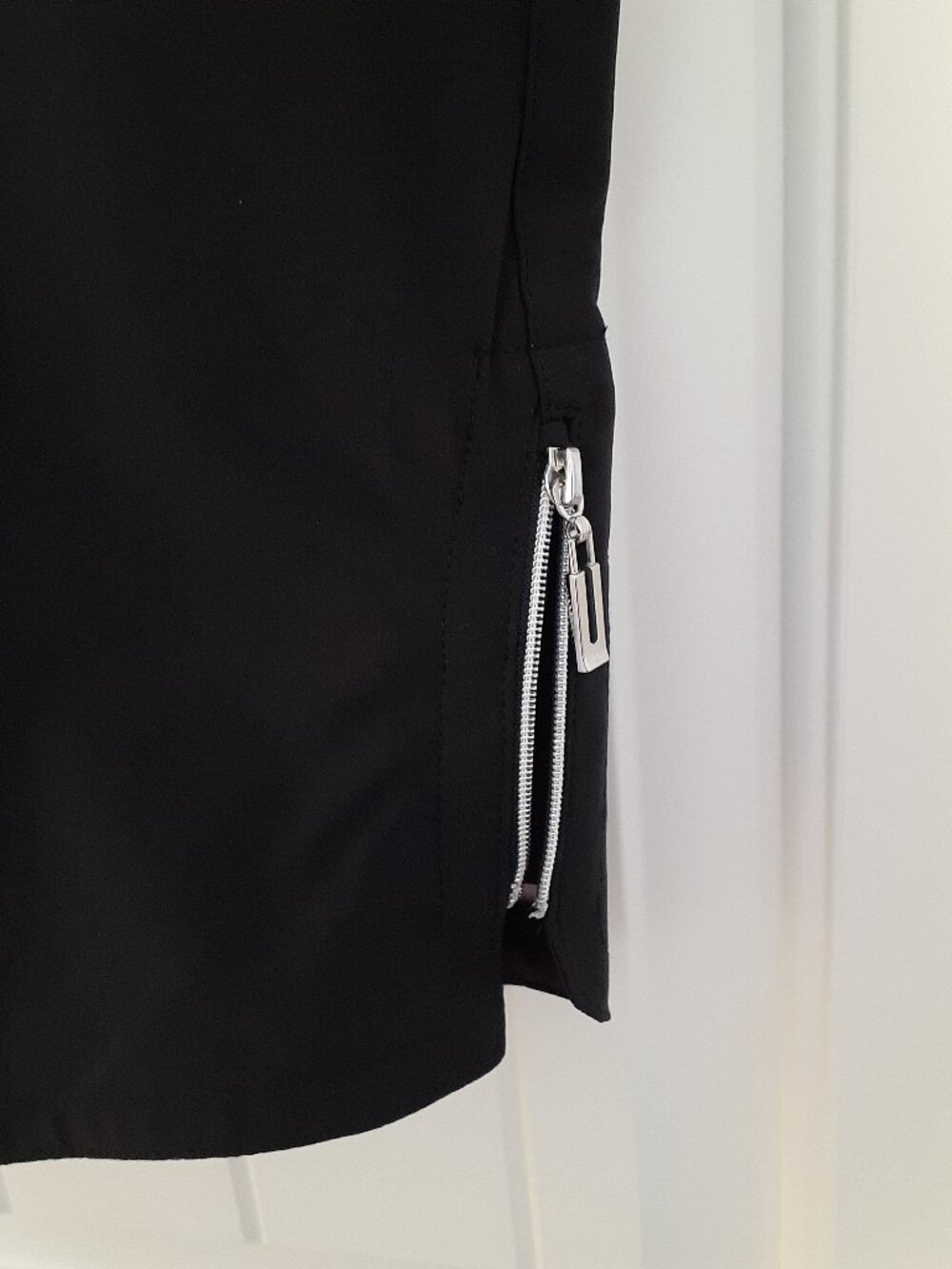 Jamie Sadock AirWear Knee Capri in Jet Black Size 14 - Picture 9 of 16